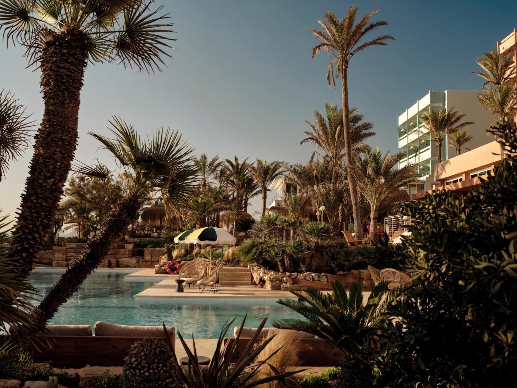 Bikini Island & Mountain Hotel Es Trenc -Adults Only- Colonia de Sant Jordi ภายนอก รูปภาพ